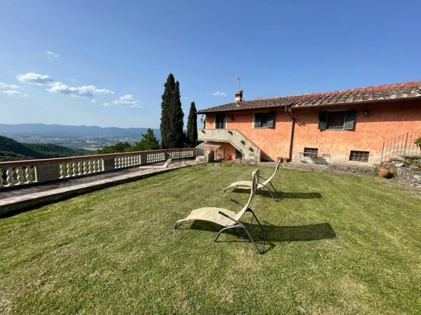 casale in vendita a Vicchio