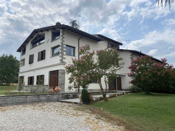 casa indipendente in vendita a Vicchio
