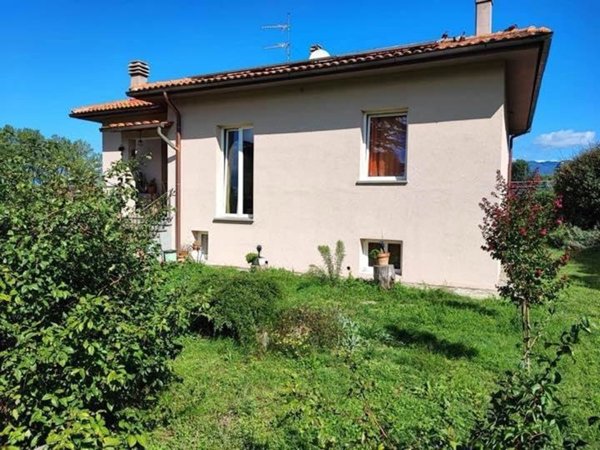 casa indipendente in vendita a Vicchio