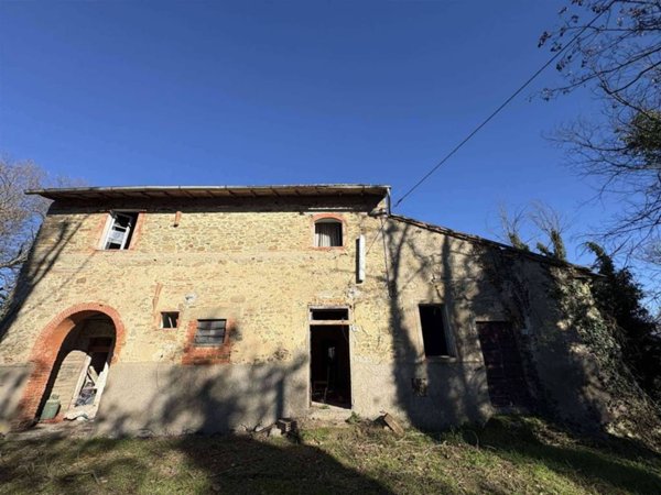 casa indipendente in vendita a Vicchio in zona Piazzano