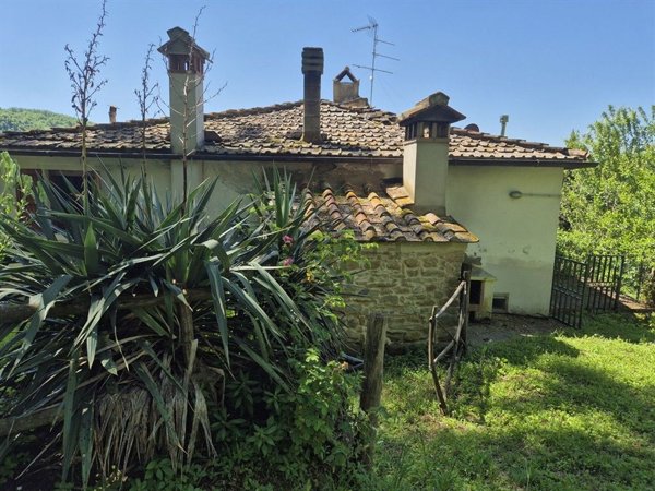 appartamento in vendita a Vicchio in zona Gattaia