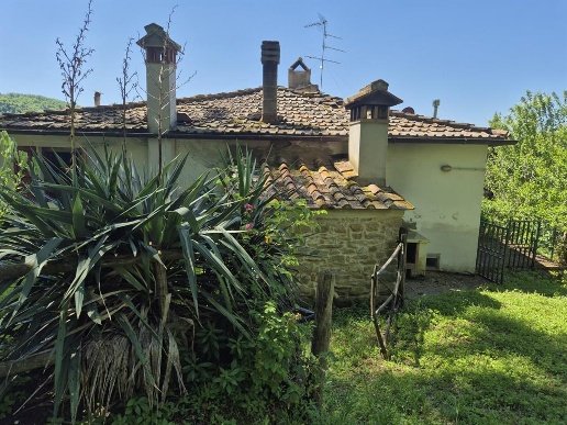 appartamento in vendita a Vicchio in zona Gattaia