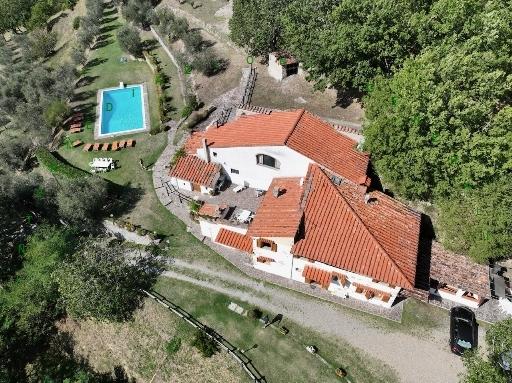 negozio in vendita a Vicchio in zona Santa Maria a Vezzano