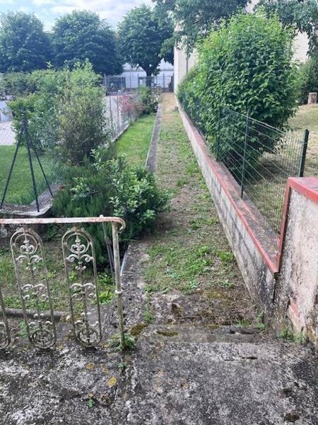 casa indipendente in vendita a Vicchio