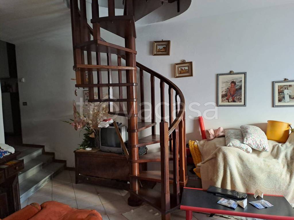 casa indipendente in vendita a Vicchio