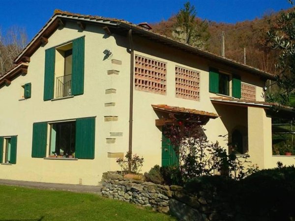 casa indipendente in vendita a Vicchio