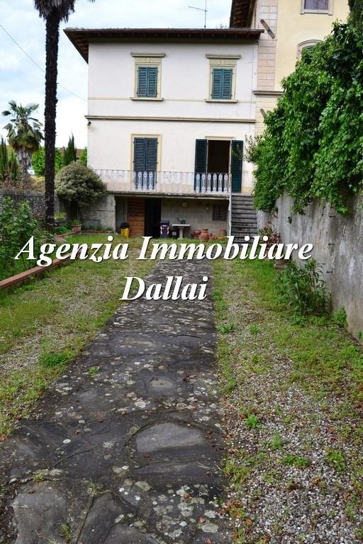 casa indipendente in vendita a Vicchio