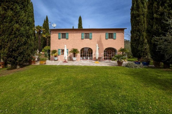 casa indipendente in vendita a Vicchio in zona Molezzano