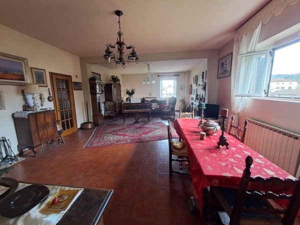 appartamento in vendita a Vicchio in zona Padulivo