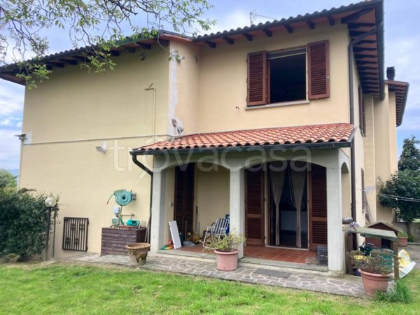 casa indipendente in vendita a Vicchio in zona Mattagnano