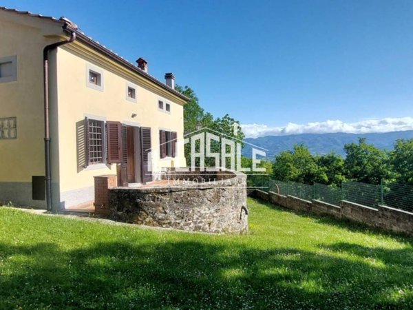 casale in vendita a Vicchio