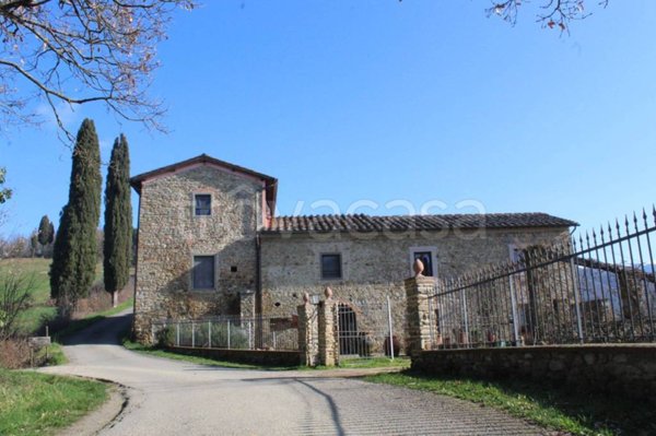 casa indipendente in vendita a Vicchio in zona Molezzano