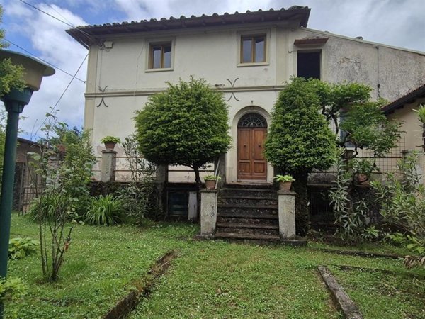 casa indipendente in vendita a Vicchio in zona Villore