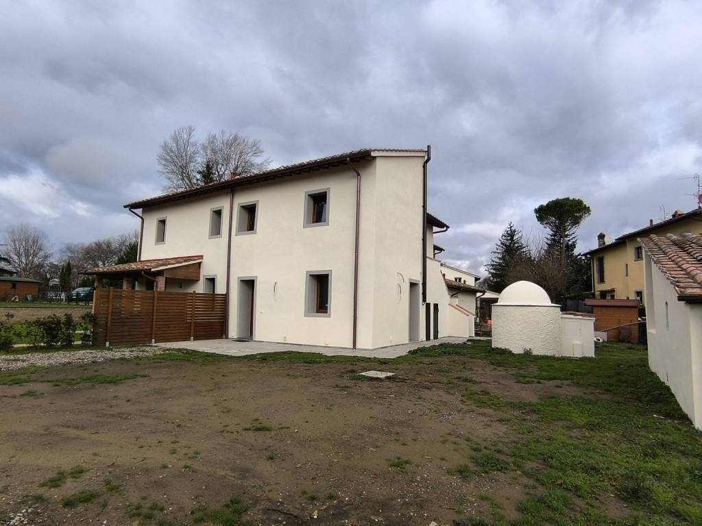 appartamento in vendita a Vicchio in zona Mattagnano