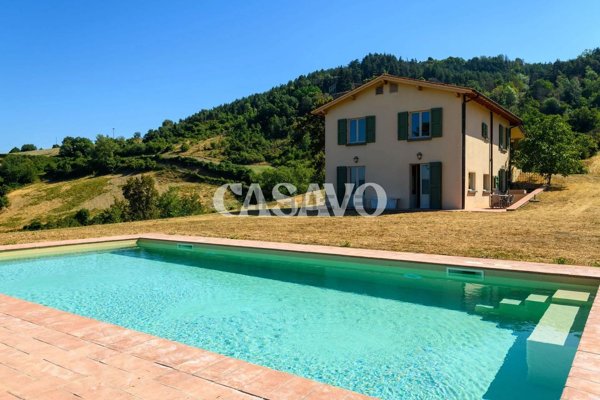 casa indipendente in vendita a Vicchio