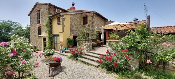 casale in vendita a Vicchio