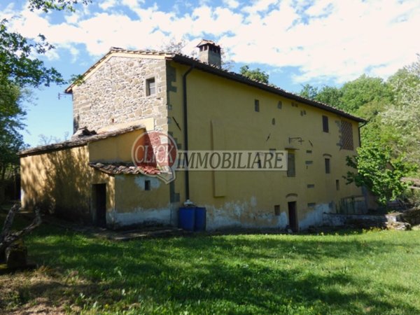 casa indipendente in vendita a Vicchio in zona Padulivo
