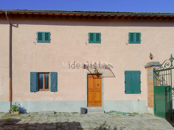 casa indipendente in vendita a Vicchio in zona Vespignano