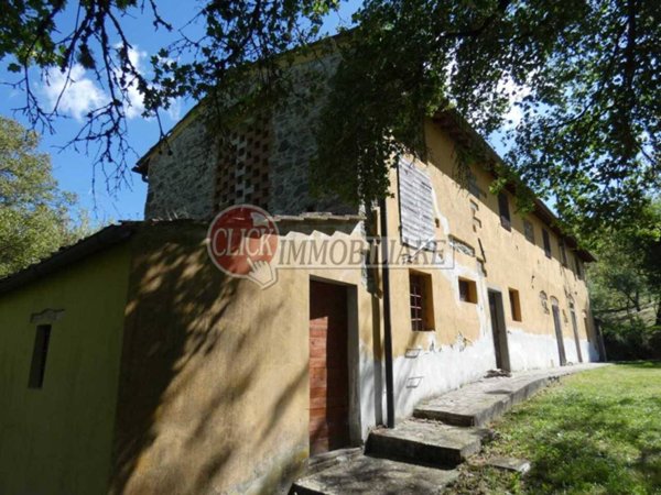 casa indipendente in vendita a Vicchio