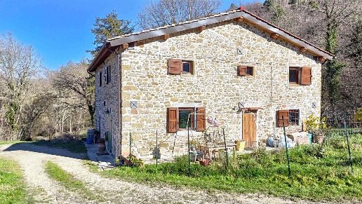 casa semindipendente in vendita a Vicchio in zona Ponte a Vicchio