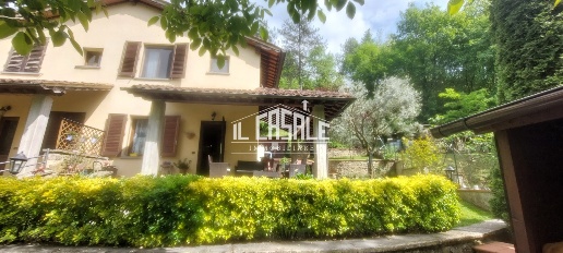 casa indipendente in vendita a Vicchio in zona Villore