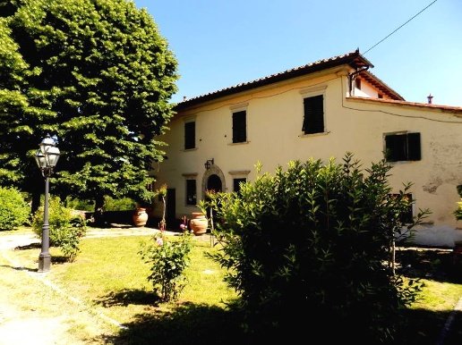 villa in vendita a Vicchio in zona Ponte a Vicchio