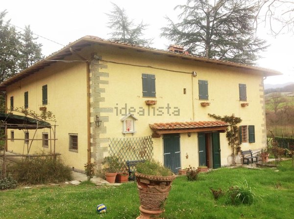casale in vendita a Vicchio in zona Padulivo