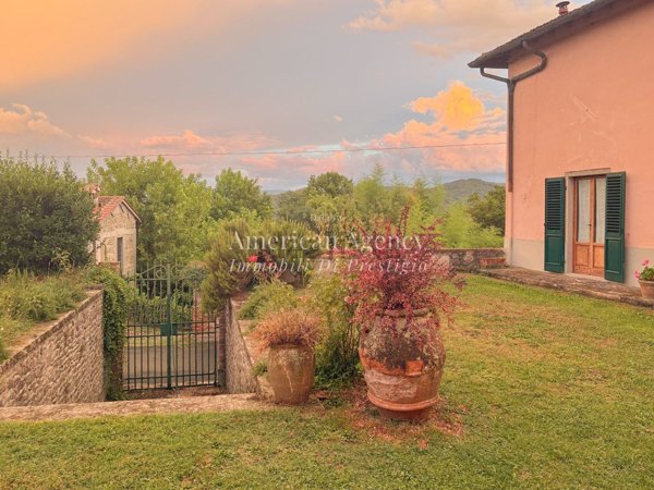 casa indipendente in vendita a Vicchio in zona Vespignano
