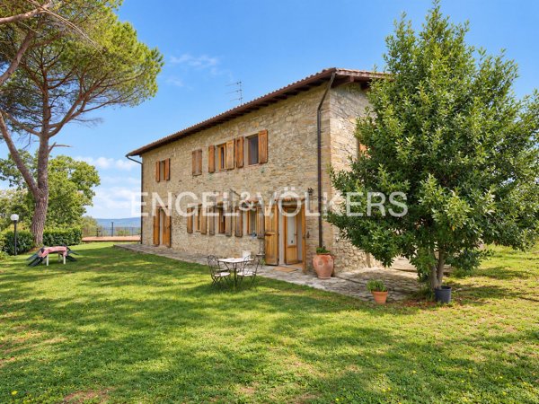casa indipendente in vendita a Vicchio