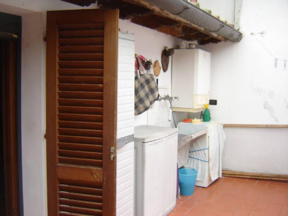 intera palazzina in vendita a Vicchio in zona Mattagnano