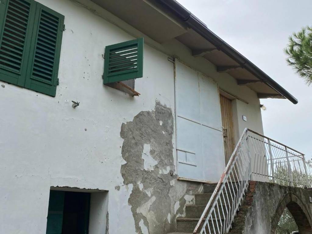 casa indipendente in vendita a Vinci in zona Vitolini