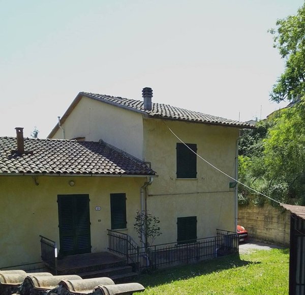 casa indipendente in vendita a Vinci in zona Vitolini