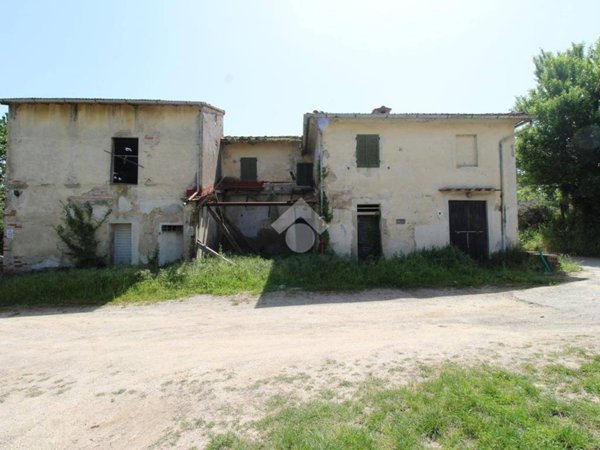 casa indipendente in vendita a Vinci in zona Toiano