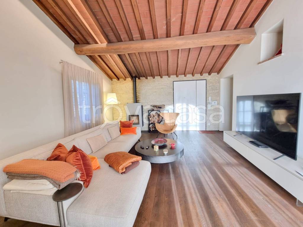esavano in vendita a Vinci