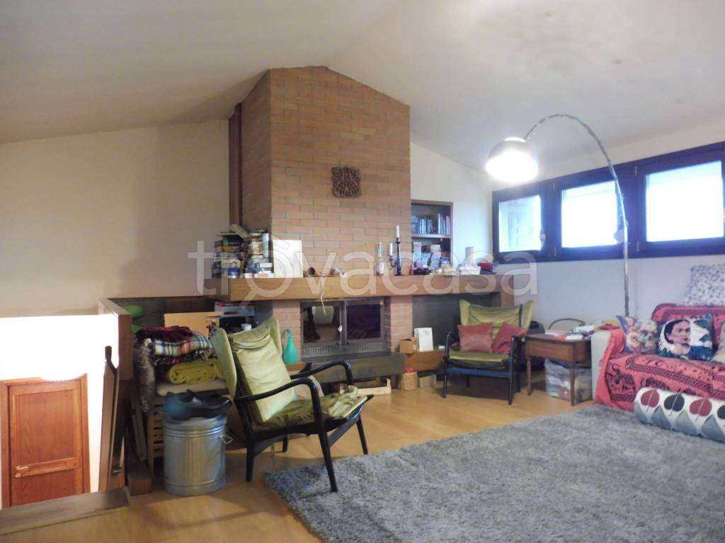 casa indipendente in vendita a Vinci