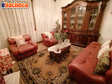 casa indipendente in vendita a Vinci in zona Sovigliana