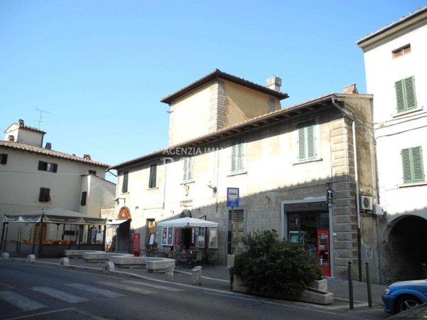 intera palazzina in vendita a Vinci