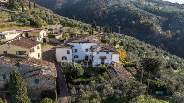 casa indipendente in vendita a Vinci