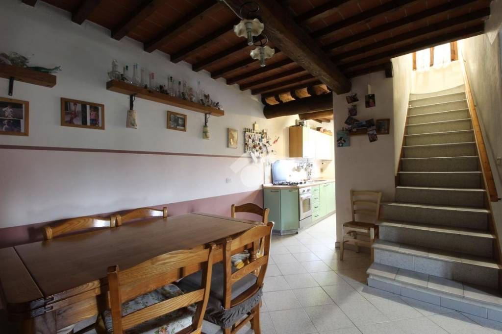 casa indipendente in vendita a Vinci in zona Sovigliana