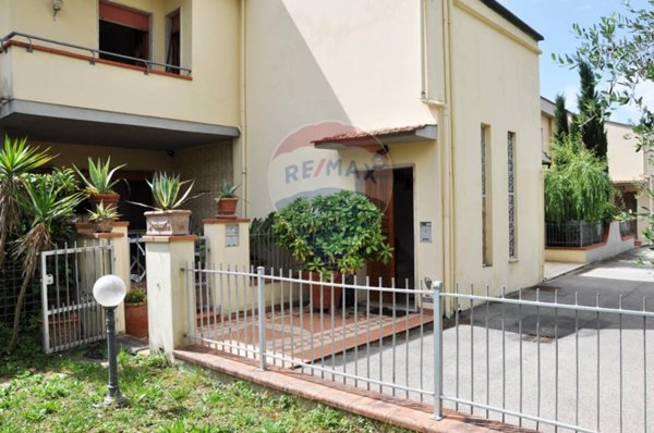casa indipendente in vendita a Vinci in zona Spicchio