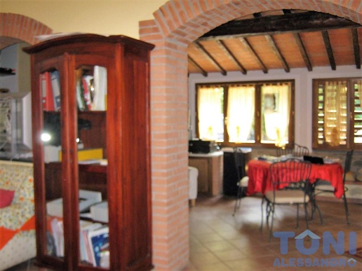 casa indipendente in vendita a Vinci in zona San Donato