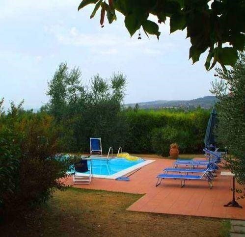 casa indipendente in vendita a Vinci