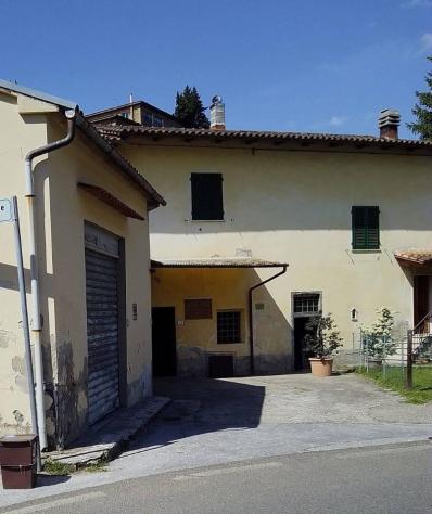 quadrivano in vendita a Vinci in zona Vitolini