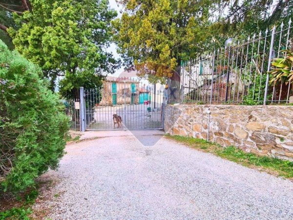 casa indipendente in vendita a Vinci in zona Sant'Amato