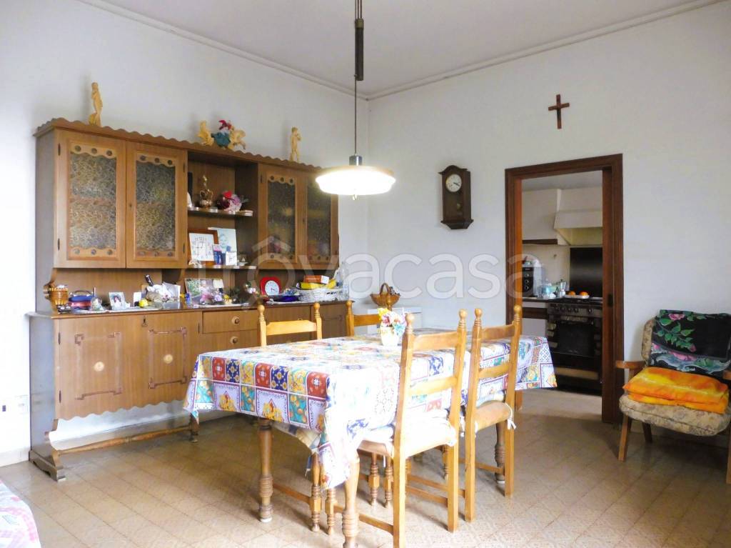 casa indipendente in vendita a Vinci