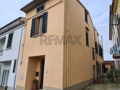 casa indipendente in vendita a Vinci in zona Vitolini