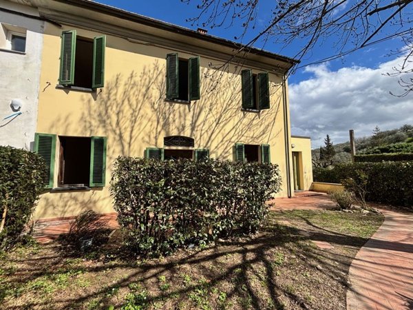 casa indipendente in vendita a Vinci in zona Spicchio