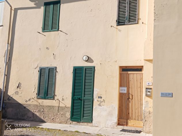 casa indipendente in vendita a Vinci in zona Toiano