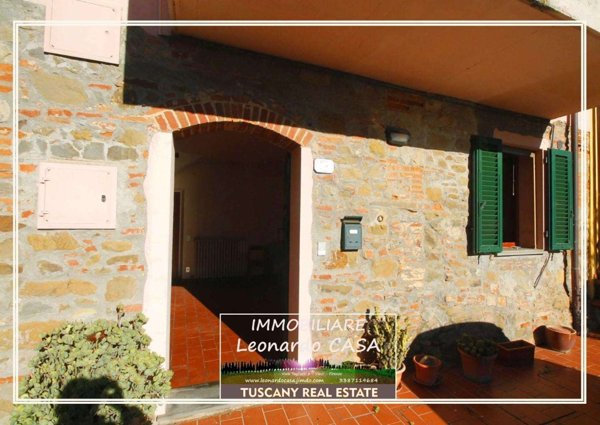 intera palazzina in vendita a Vinci