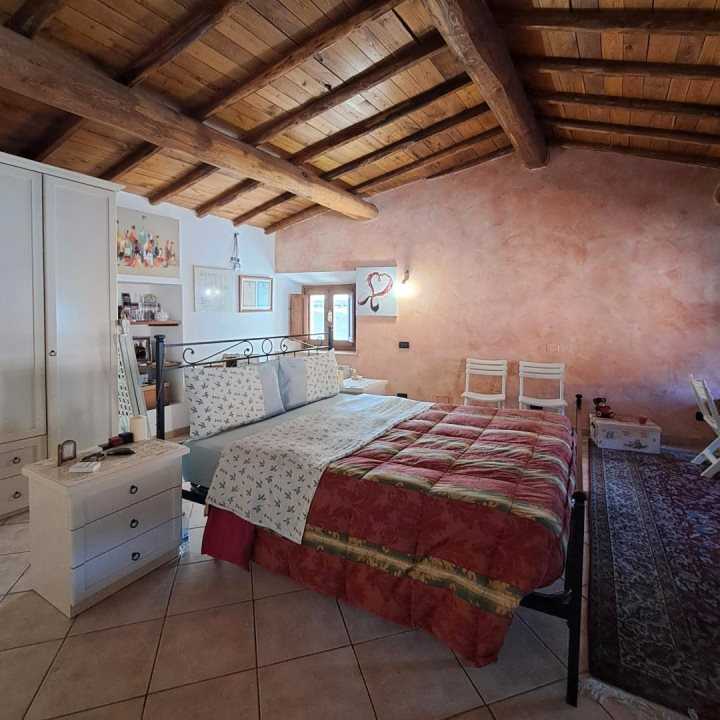 casa indipendente in vendita a Vinci